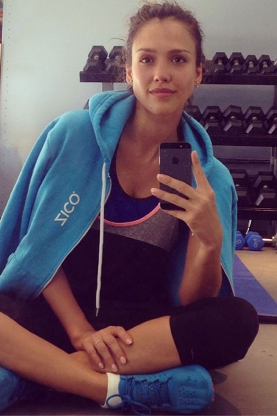 Khi sao mặt mộc vẫn xinh - 25
Jessica Alba
