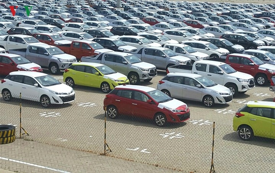 Cận cảnh lô xe Toyota và Mitsubishi hưởng thuế 0% về Việt Nam - 9
Dự kiến, lô xe này sẽ bán ra thị trường khoảng cuối tháng 7 hoặc sang tháng 8/2018 sau khi phải mất thời gian kiểm định và các thủ tục liên quan khác.