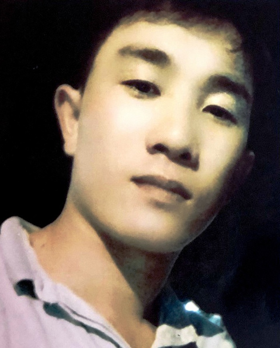 Truy nã thanh niên sử dụng súng quân dụng hăm dọa công an - 1
Bị can Võ Văn Hiền