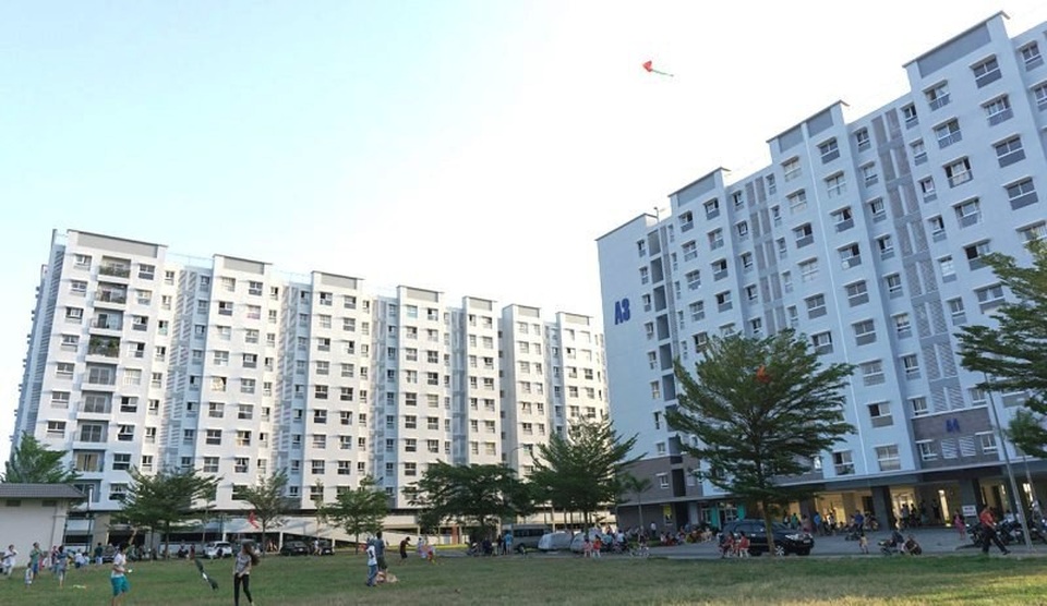 Hàng trăm dự án nhà ở xã hội... “ì ạch” vì thiếu vốn - 1 Các dự án nhà ở xã hội vẫn chưa phát triển kịp nhu cầu của người dân. Nguyên nhân chủ yếu vẫn là thiếu vốn.