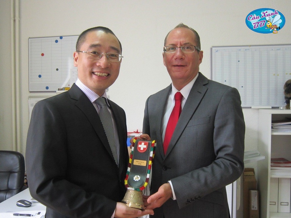 
Đại diện công ty Cầu Xanh thăm và thắt chặt quan hệ hợp tác với trường HTMi vì quyền lợi của sinh viên
