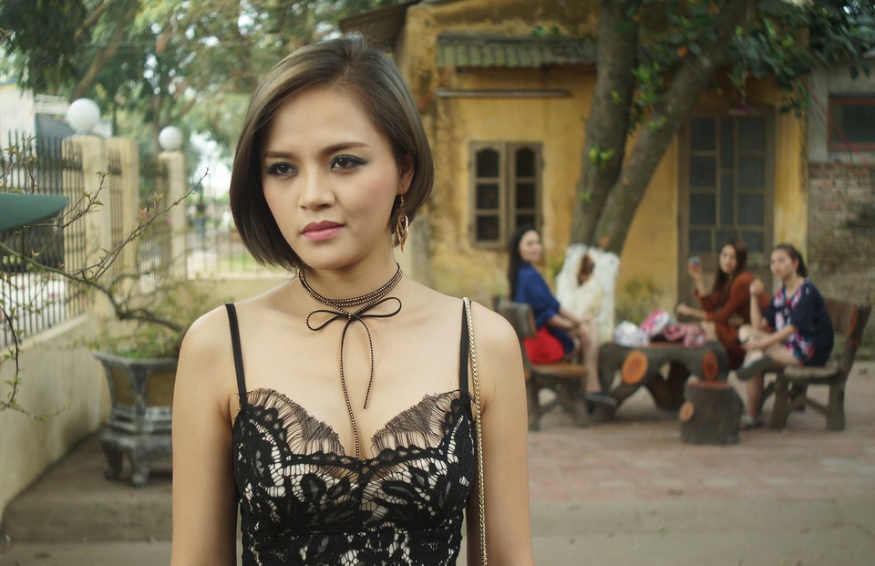 Thu Quỳnh: “Đôi khi cũng thấy tủi thân vì chưa gặp được ai để mở lòng” - 2 Vai của Thu Quỳnh trong phim mới là vai My sói, một cô gái làng chơi bị tha hoá.