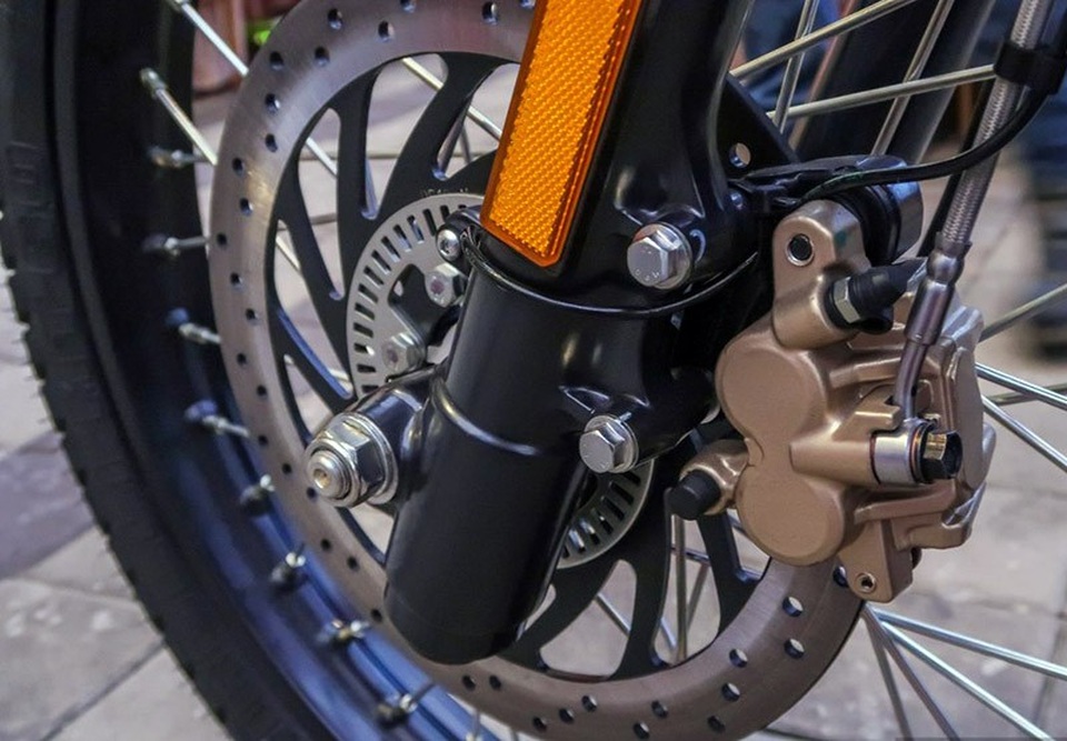 Royal Enfield tham gia phân khúc adventure cỡ nhỏ, giá bán từ 9.000 USD - 7 Royal Enfield tham gia phân khúc adventure cỡ nhỏ, giá bán từ 9.000 USD - 7