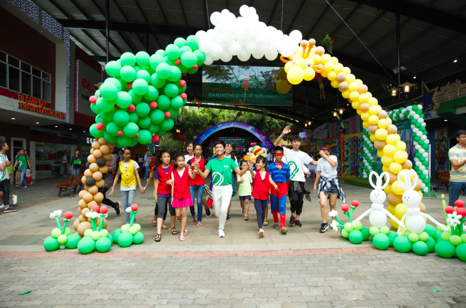 1/6 đã trôi qua trong niềm vui vầy và hạnh phúc đến từ trẻ em khắp cả nước..