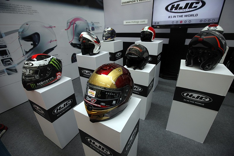 Triển lãm Auto Expo 2018: Cuộc chơi của các dòng môtô phân khối lớn - 16 Triển lãm Auto Expo 2018: Cuộc chơi của các dòng môtô phân khối lớn - 16