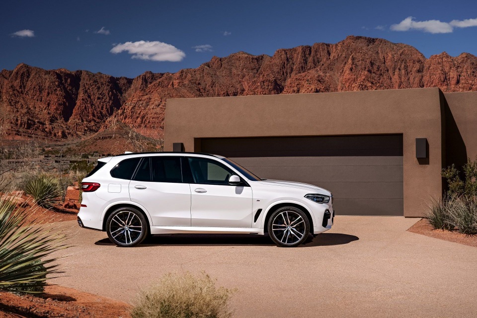 BMW X5 thế hệ mới - Sự thay đổi dè dặt - 9 BMW X5 thế hệ mới - Sự thay đổi dè dặt - 9