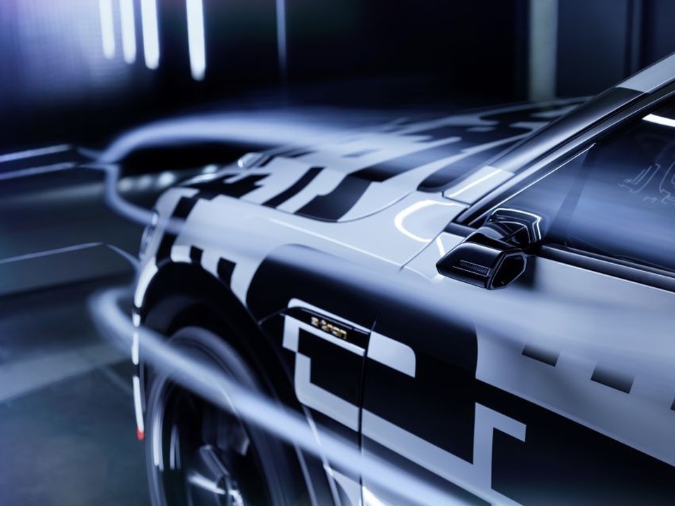 SUV chạy điện của Audi dùng camera thay gương chiếu hậu - 2 SUV chạy điện của Audi dùng camera thay gương chiếu hậu - 2