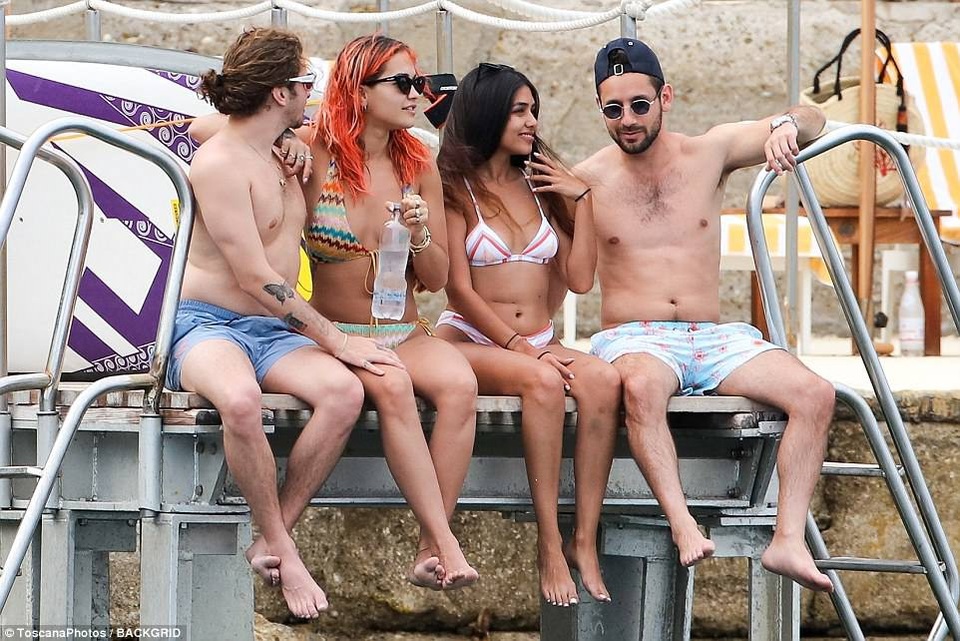 Rita Ora diện bikini gợi cảm bên bạn trai - 42 Rita Ora diện bikini gợi cảm bên bạn trai - 42