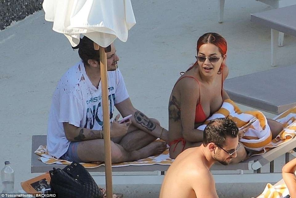 Rita Ora diện bikini gợi cảm bên bạn trai - 26 Rita Ora diện bikini gợi cảm bên bạn trai - 26