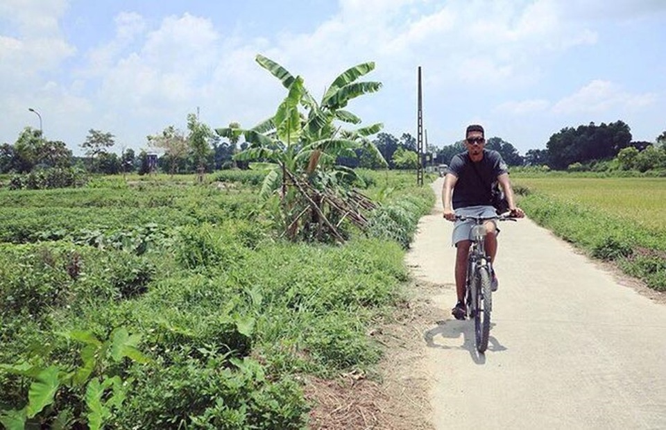 Lỡ hẹn với World Cup, Smalling sang Việt Nam đá cầu với người hâm mộ - 7