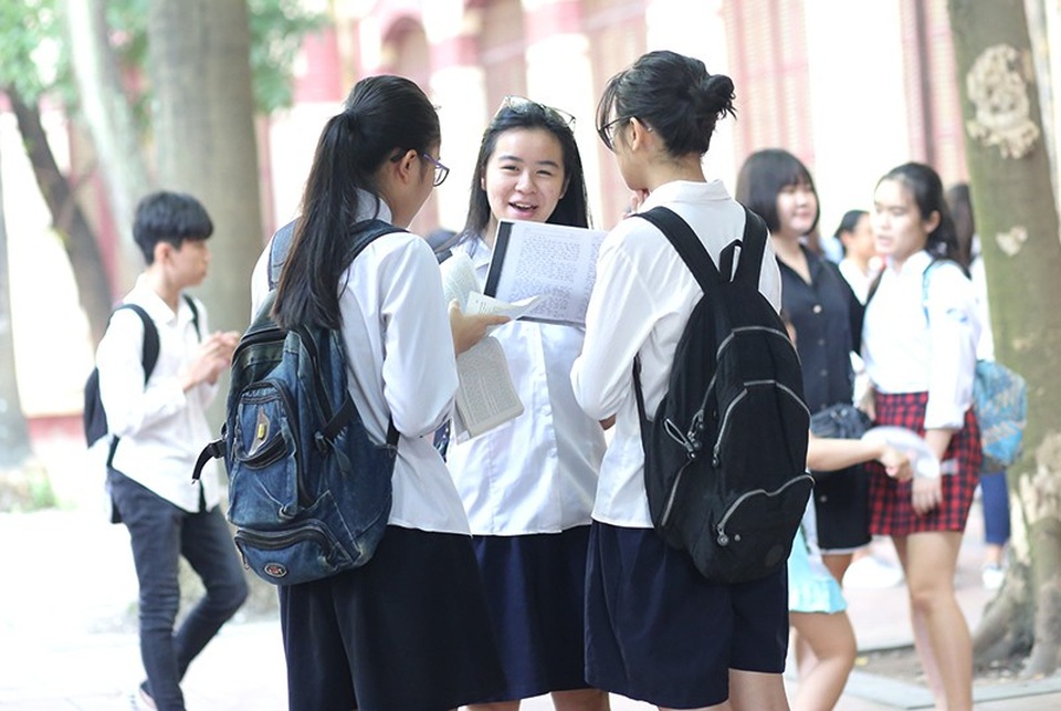 Thí sinh Hà Nội mải miết ôn bài trước khi thi vào lớp 10 - 8 Một số thí sinh có tâm lý thoải mái