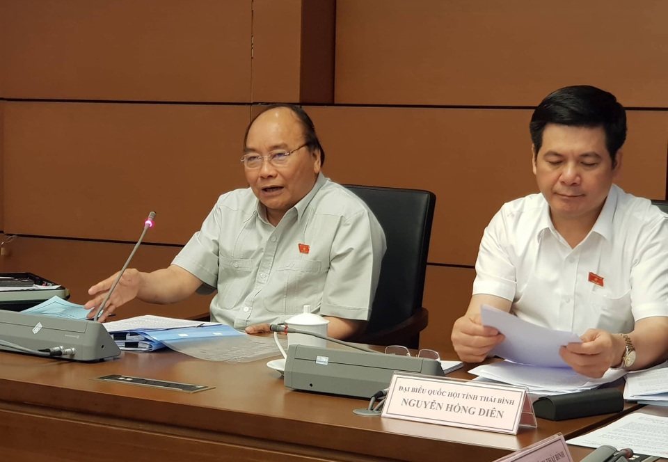 Thủ tướng Nguyễn Xuân Phúc: Đừng để người dân phải sợ công an - 1 Thủ tướng Nguyễn Xuân Phúc cho ý kiến dự án Luật Công an nhân dân sửa đổi