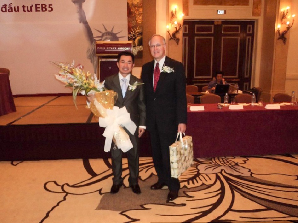 Chủ tịch USIS Group - Chris Lộc Đào và câu chuyện người chắp cánh giấc mơ Mỹ - 3 Chủ tịch USIS Group - Chris Lộc Đào và câu chuyện người chắp cánh giấc mơ Mỹ - 3