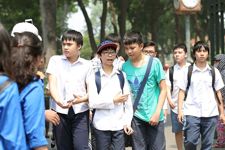 Thí sinh nói gì về thông tin lọt đề thi lớp 10? - 1 Thí sinh nói gì về thông tin lọt đề thi lớp 10? - 1