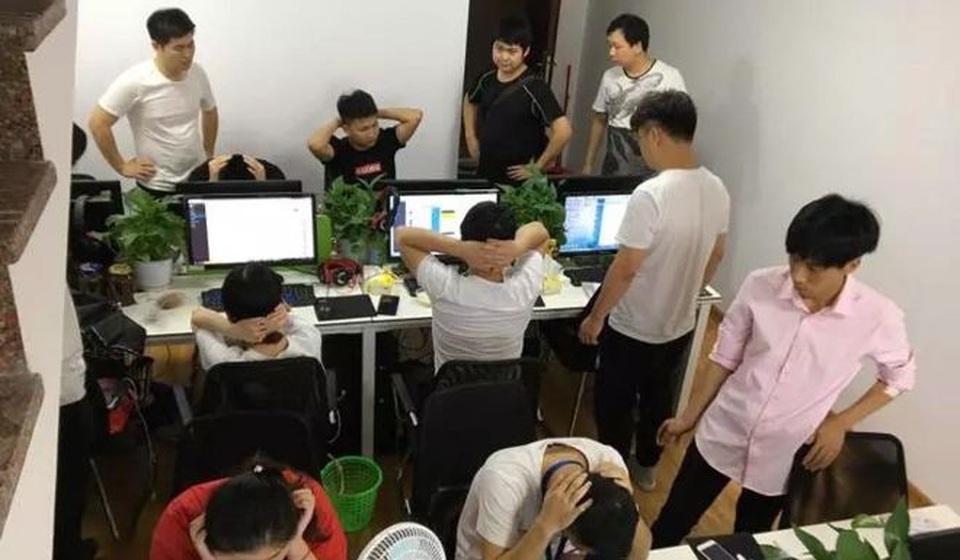 Tóm gọn 246 “siêu lừa” cho vay nặng lãi 364 tỷ đồng - 2 Vụ bắt giữ đã được thực hiện tại tỉnh Phúc Kiến bởi các cảnh sát Chiết Giang. (Nguồn: 163.com)