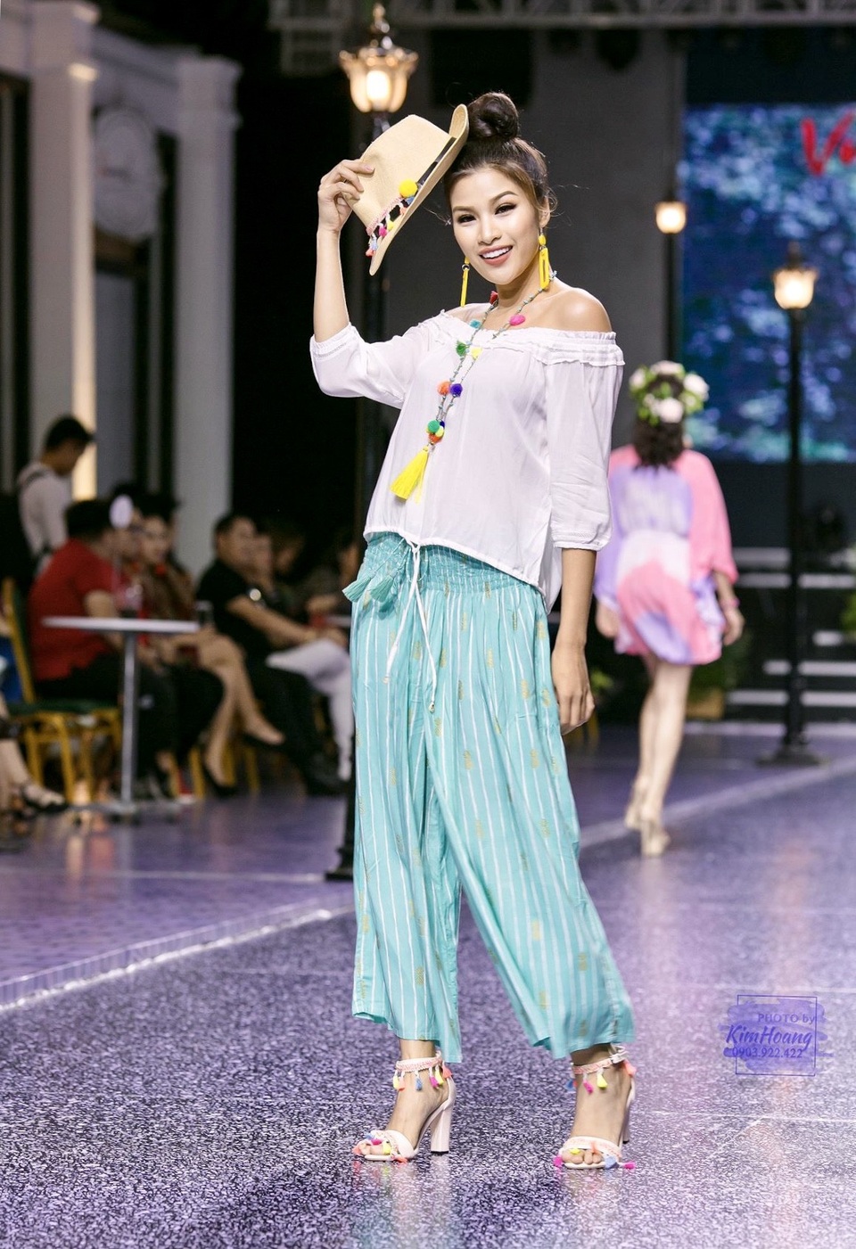 Hoa hậu Thái Nhiên Phương trổ tài thiết kế - 9