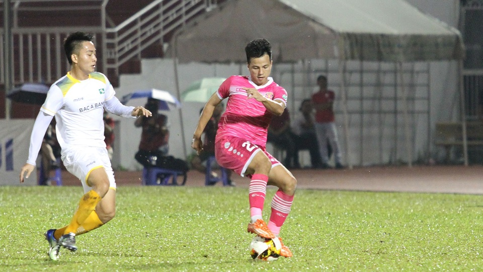 Chiến thắng ở vòng 12 giúp đội bóng thành phố tự tin trước chuyến làm khách trên sân Nam Định ở vòng 13 (ảnh: Trọng Vũ)