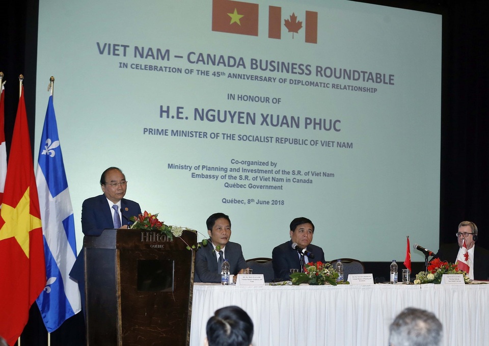 Thủ tướng đưa ra nhiều cơ hội hợp tác cho các nhà đầu tư Canada - 1
Thủ tướng Nguyễn Xuân Phúc phát biểu tại cuộc toạ đàm. Ảnh: Thống Nhất –TTXVN