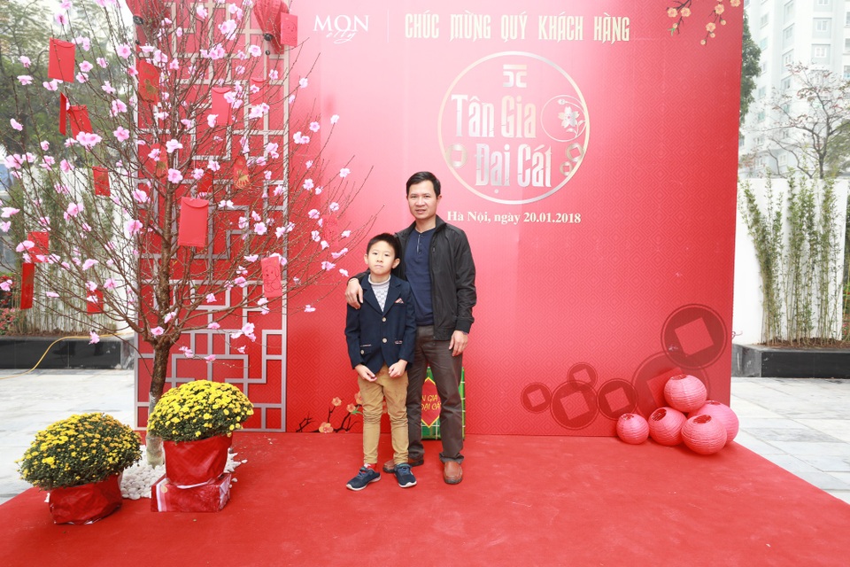 Tưng bừng lễ bàn giao căn hộ chung cư và trao sổ đỏ cho cư dân khu liền kề dự án HD Mon - 6 Tưng bừng lễ bàn giao căn hộ chung cư và trao sổ đỏ cho cư dân khu liền kề dự án HD Mon - 6