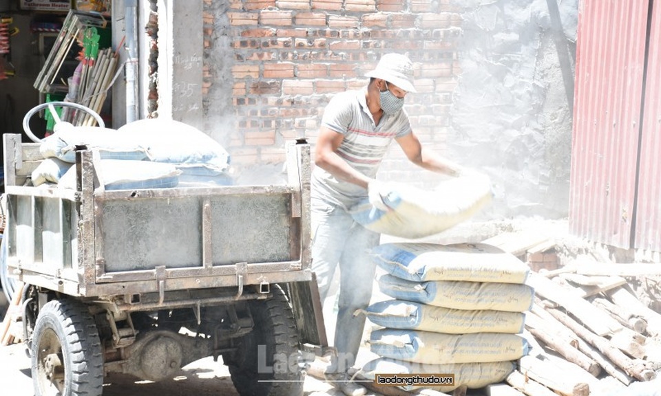 Mưu sinh giữa nắng hè đổ lửa - 5 Mưu sinh giữa nắng hè đổ lửa - 5