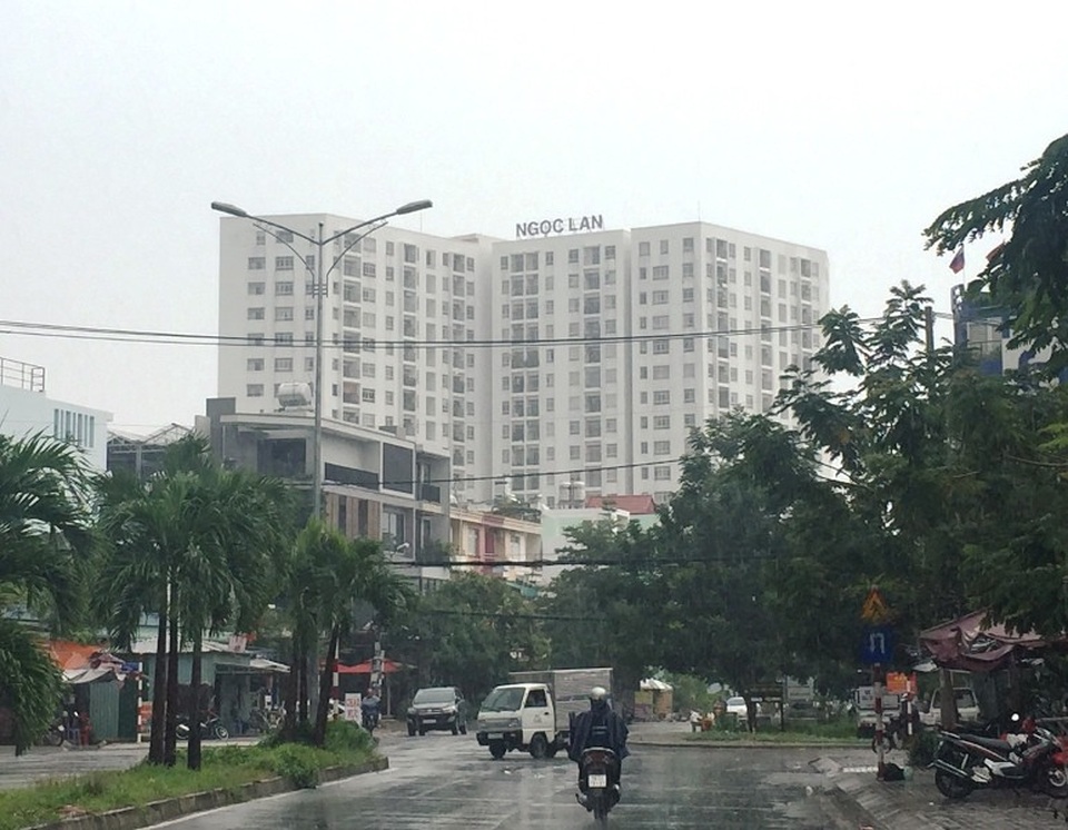 Chuyện lạ: Đặt mua Penthouse một đằng, chủ đầu tư giao một nẻo - 1
Khách hàng mua căn hộ Penthouse tại chung cư Ngọc Lan (phường Phú Thuận, quận 7, TPHCM) bức xúc vì chọn “căn này” nhưng lại được giao “căn khác”