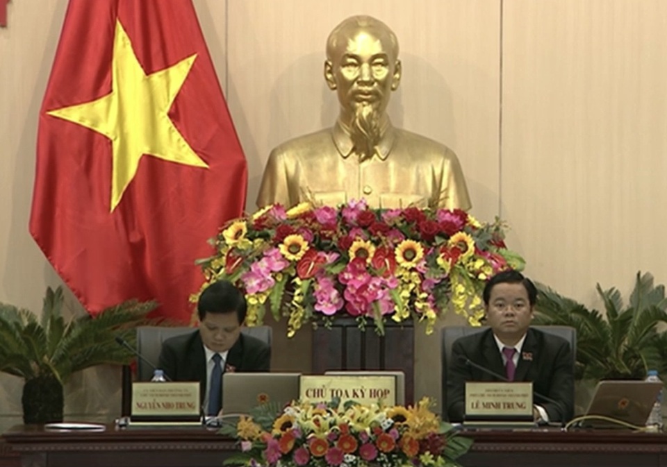 Đà Nẵng khai mạc kỳ họp giữa năm của HĐND thành phố - 2 Tân Chủ tịch HĐND TP Nguyễn Nho Trung chủ toạ, điều hành kỳ họp cùng tân Phó Chủ tịch HĐND TP Lê Minh Trung