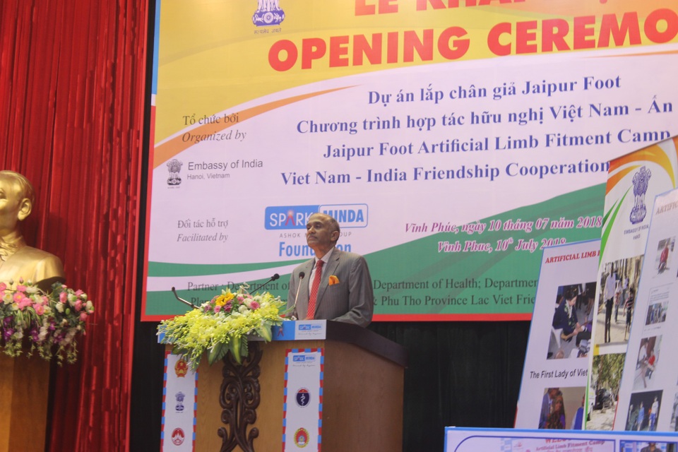 Đại sứ Ấn Độ tại Việt Nam Pavathaneni Harish phát biểu tại lễ khai mạc (Ảnh: Thành Đạt)