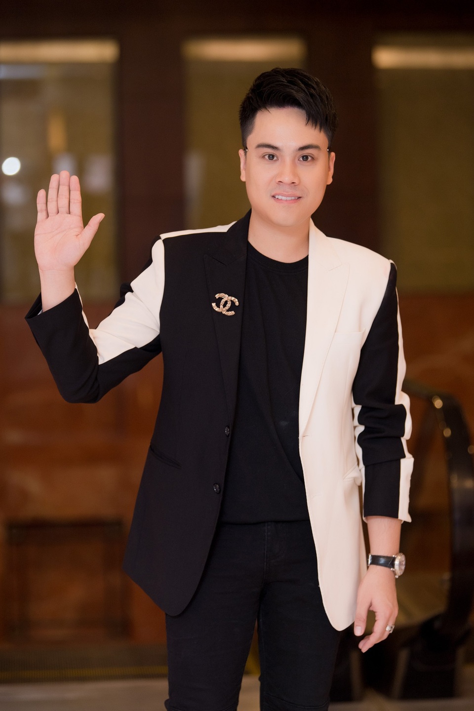 MC Thái Dũng sẽ cùng Á hậu Thanh Tú dẫn dắt chương trình thảm đỏ trong Chung khảo phía Bắc Hoa hậu Việt Nam 2018 tại Cửa Lò, Nghệ An.