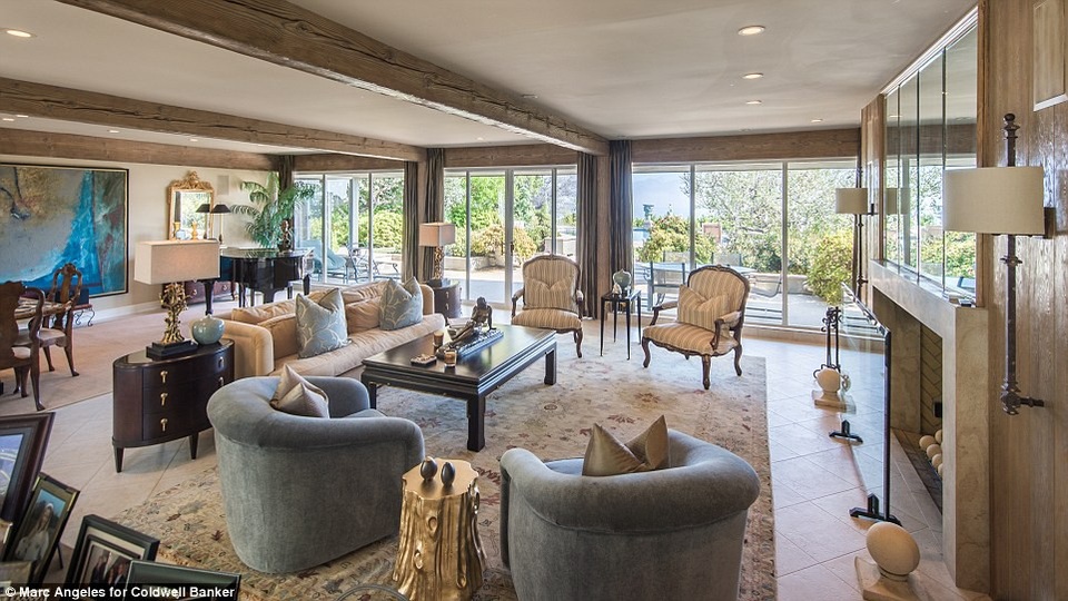 
Ngôi nhà được xây dựng vào năm 1953
