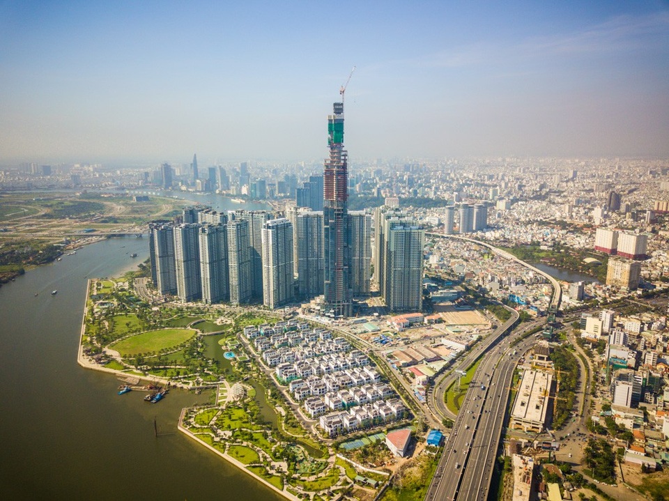 Cổ phiếu ông trùm xây dựng “rớt đài”, thị trường lại “rực lửa” - 1 Landmark 81 - toà nhà cao nhất Việt Nam và trong top 10 thế giới về độ cao
