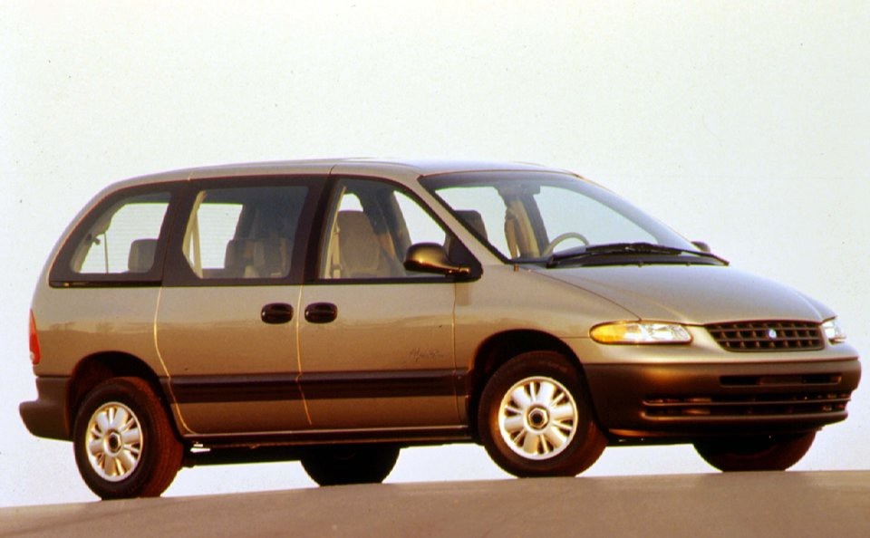 Điểm danh 11 thương hiệu ô tô lớn đã biến mất trong 20 năm qua - 3
(Ảnh: Fiat Chrysler Automobiles)