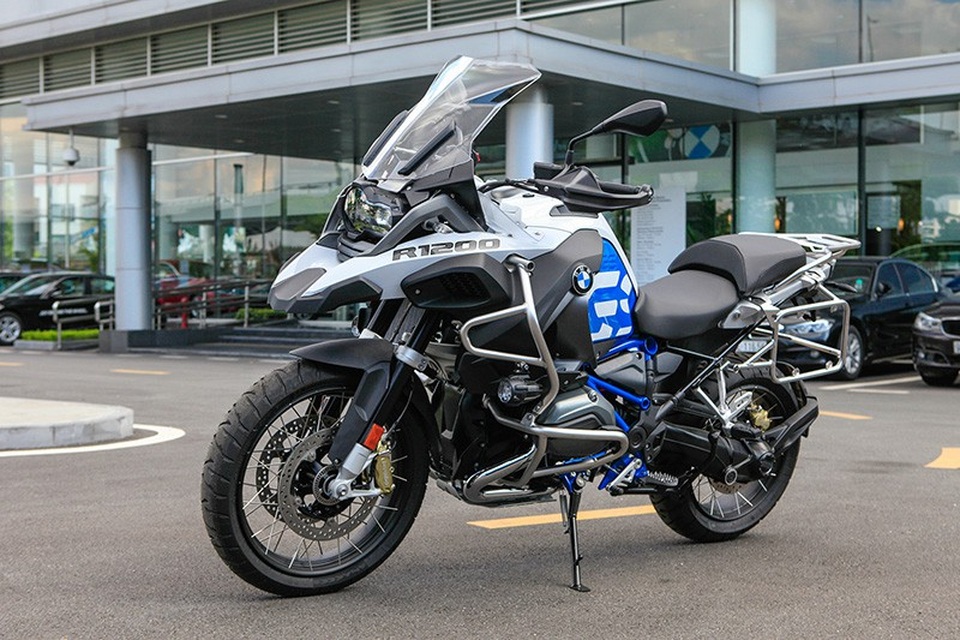 BMW R1200 GS 2018 khởi điểm từ 590 triệu đồng - 1 BMW R1200 GS phiên bản Rally tại Việt Nam