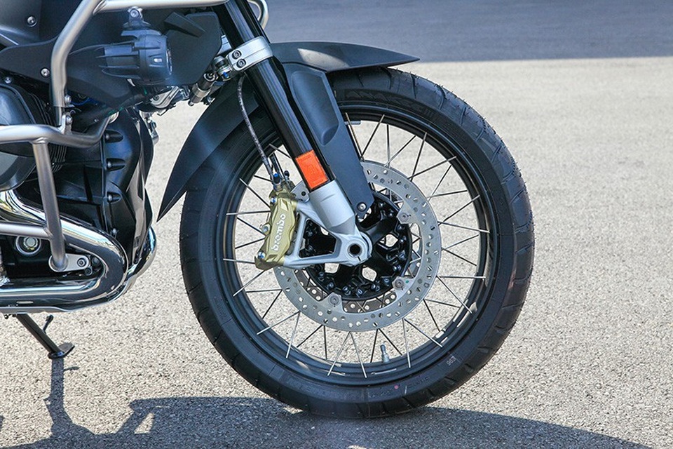 BMW R1200 GS 2018 khởi điểm từ 590 triệu đồng - 9 BMW R1200 GS 2018 khởi điểm từ 590 triệu đồng - 9