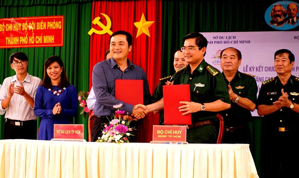 Du lịch "bắt tay" bộ đội Biên phòng phục vụ du khách - 3 Bộ đội biên phòng “bắt tay” cùng ngành du lịch để thu hút và phục vụ tốt hơn cho du khách