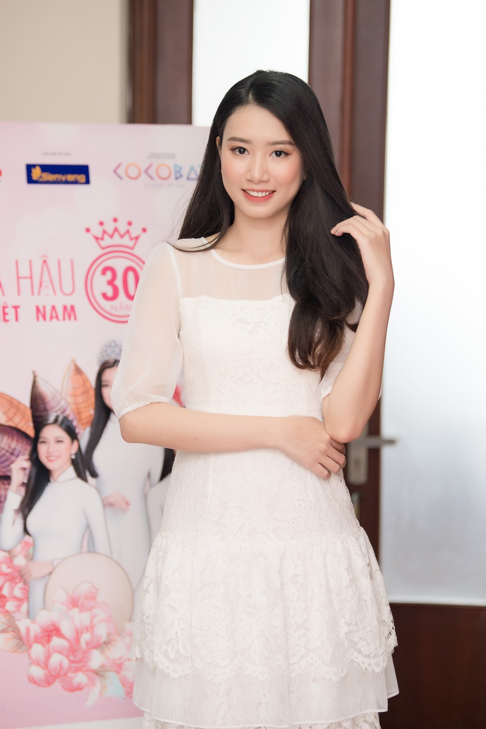 Lại một người đẹp xứ Huế bất ngờ dừng thi Hoa hậu Việt Nam 2018 - 1 Người đẹp Công Lê Minh Hương.