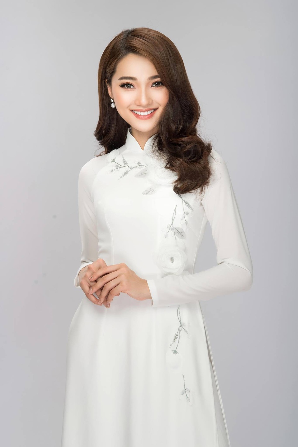 Lại một người đẹp xứ Huế bất ngờ dừng thi Hoa hậu Việt Nam 2018 - 2 Người đẹp gốc Huế - Ngọc Nữ.