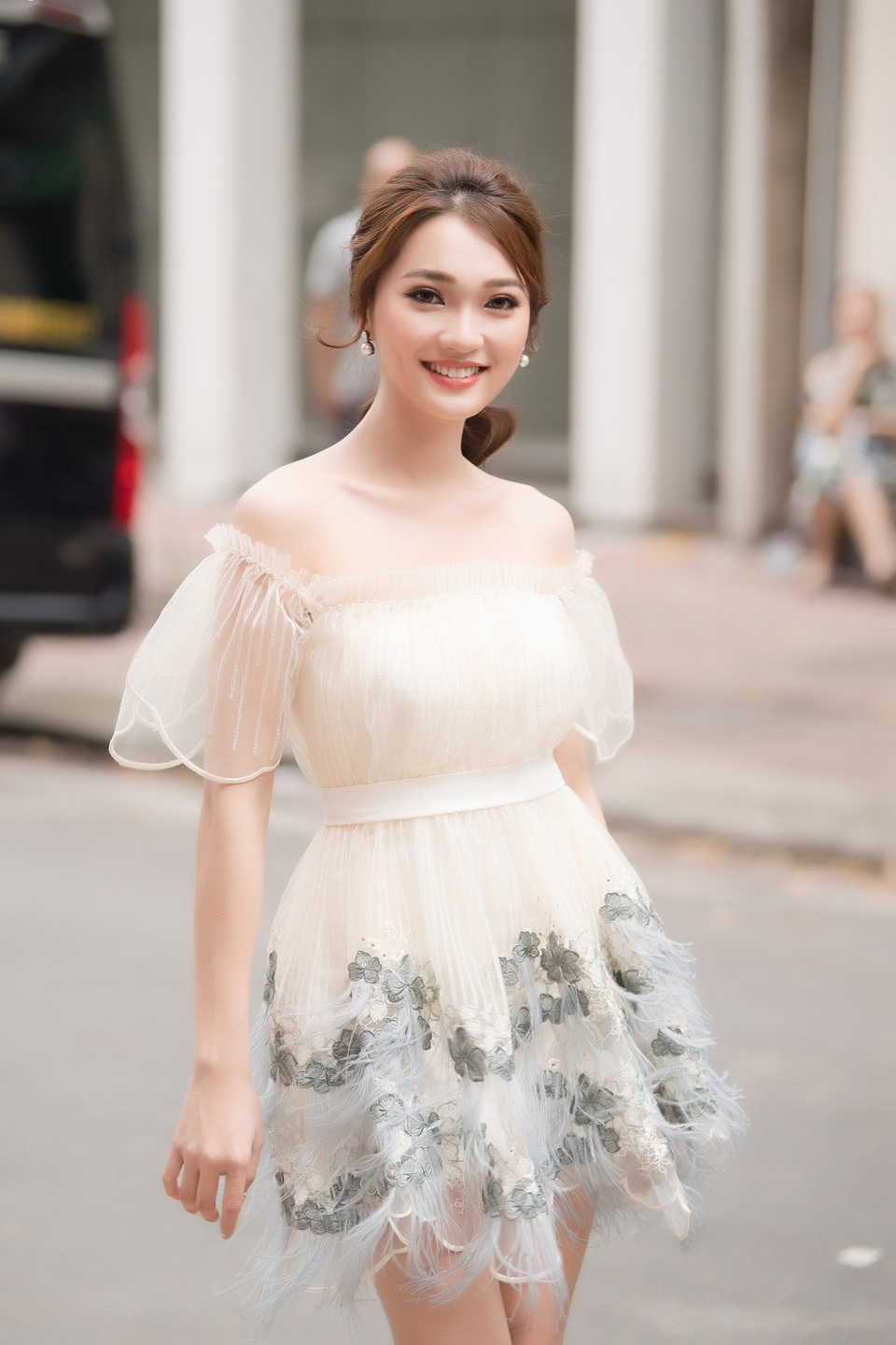 Lại một người đẹp xứ Huế bất ngờ dừng thi Hoa hậu Việt Nam 2018 - 4 Ngọc Nữ từng được nhiều người dự đoán là gương mặt sáng giá của Hoa hậu Việt Nam 2018.