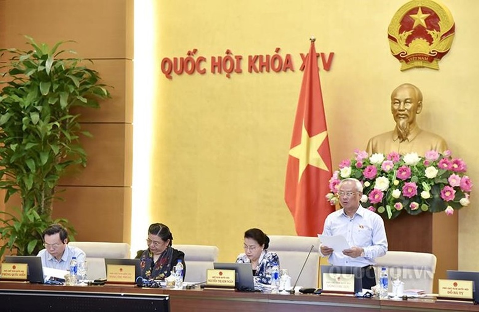 Phó Chủ tịch Quốc hội Uông Chu Lưu điều hành phiên thảo luận về luật Phòng chống tham nhũng sửa đổi