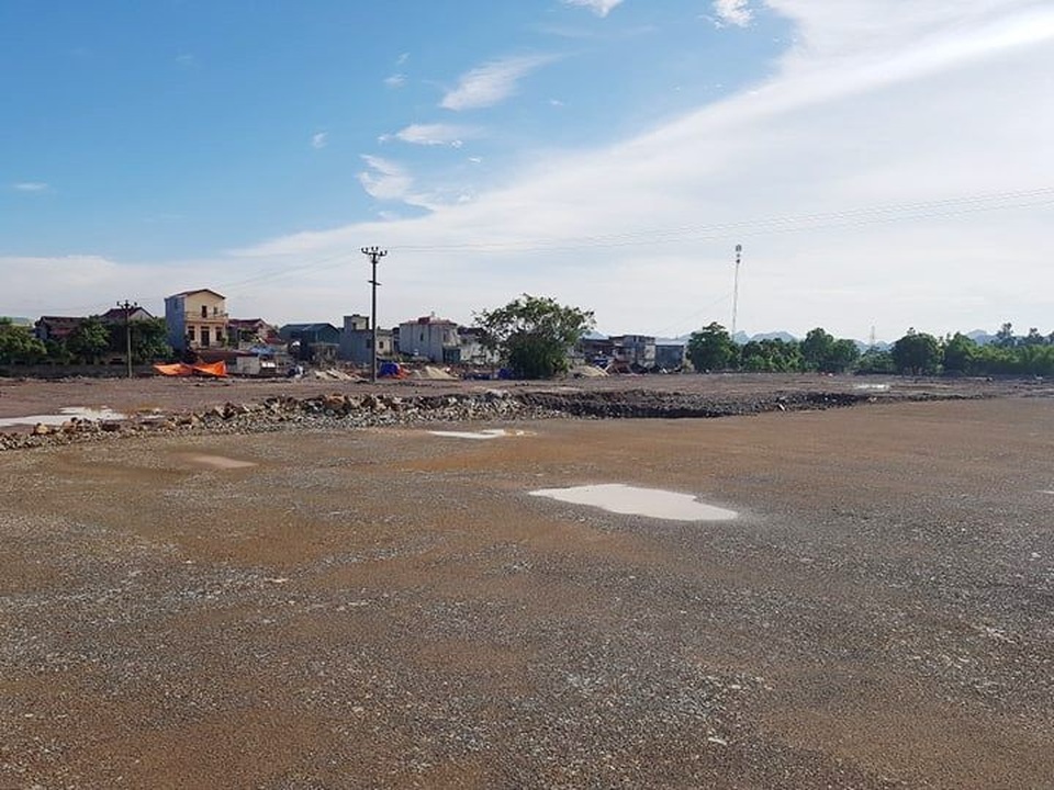 Diện tích đất Công ty CP Bê tông thép Ninh Bình tiến hành san lấp mặt bằng khi chưa chuyển đổi mục đích sử dụng đất.