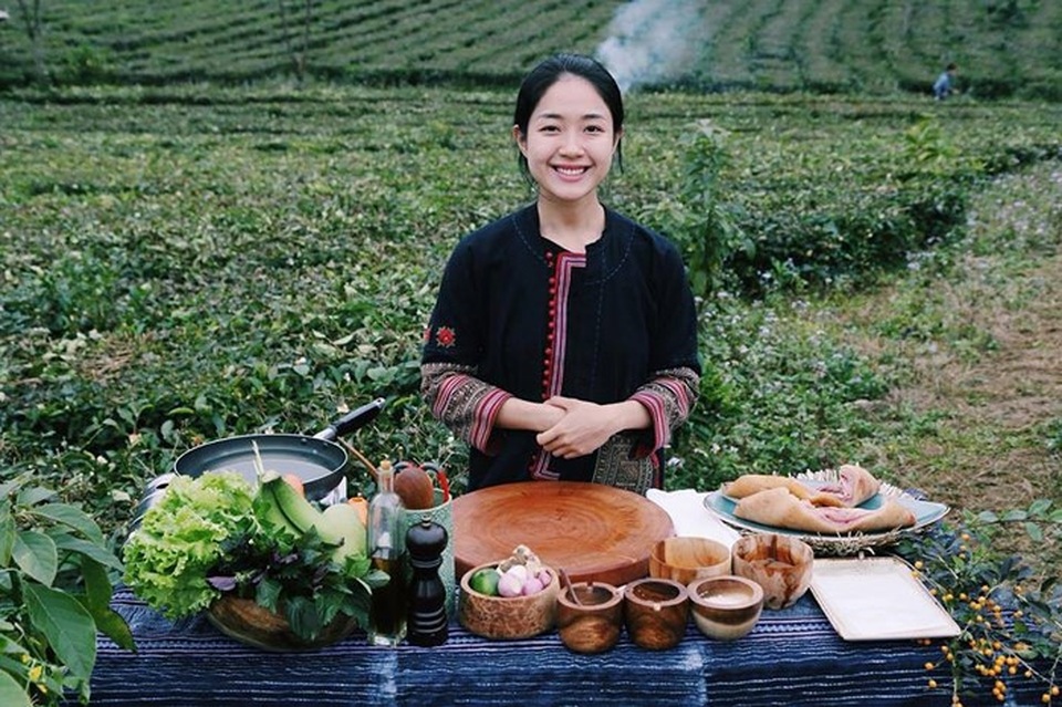 Cô gái Việt "gây sốt" với những video giới thiệu văn hóa ẩm thực đẹp như phim điện ảnh - 1
Nguyễn Khánh Vương Anh – một du học sinh Việt Nam đang học nghề bếp tại Sydney (Úc) đã “gây sốt” cộng đồng mạng với kênh Youtube có tên: Vương Anh’s Cooking Journey
