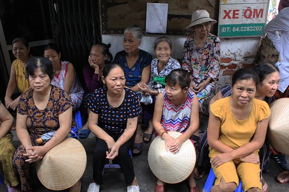 Bạn đọc giúp "xóm chạy thận" 260 triệu đồng cùng 2,5 tấn gạo - 2 Bạn đọc giúp "xóm chạy thận" 260 triệu đồng cùng 2,5 tấn gạo - 2