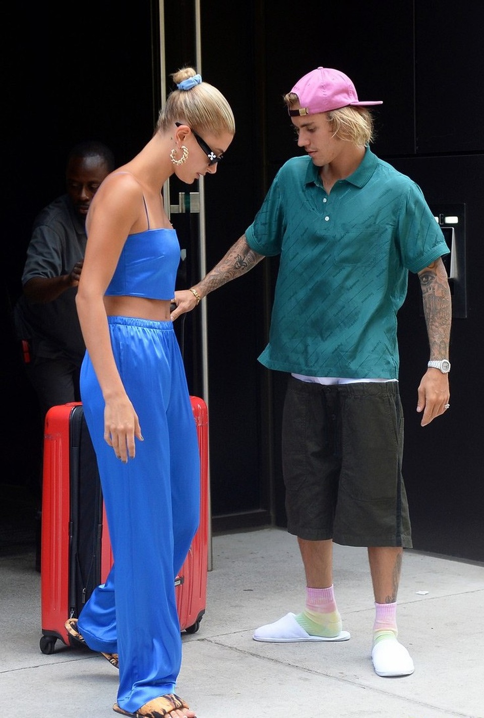 Justin Bieber và Hailey Baldwin đi du lịch bằng phi cơ riêng - 18
