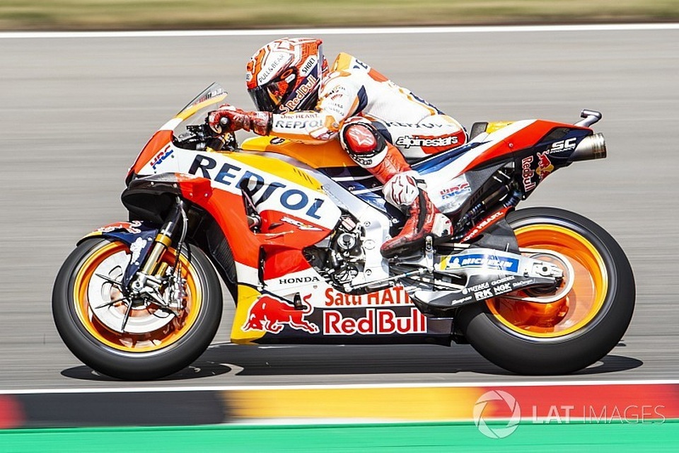 Thắng dễ ở chặng 9, Marquez có chiến thắng thứ 9 tại Sachsenring - 3 Thắng dễ ở chặng 9, Marquez có chiến thắng thứ 9 tại Sachsenring - 3