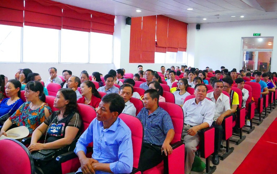 Ngành nghề thiết kế liệu có đang bão hòa? - 4 Rất đông phụ huynh đã tham dự buổi Khai giảng và Tốt nghiệp của UniDesign