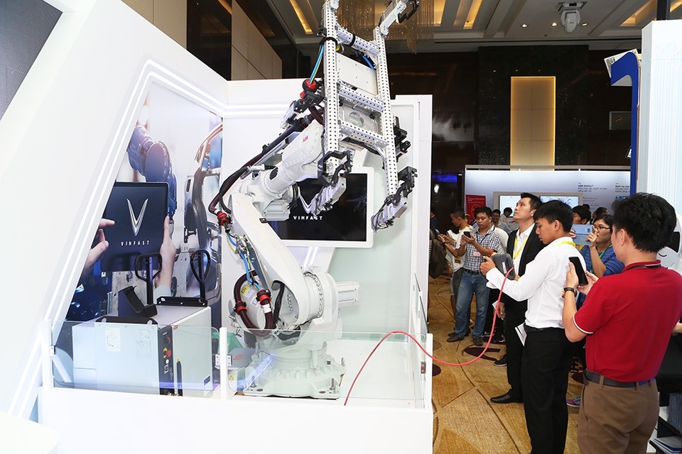 Tinh hoa công nghệ 4.0 hội tụ trong nhà máy VinFast - 2