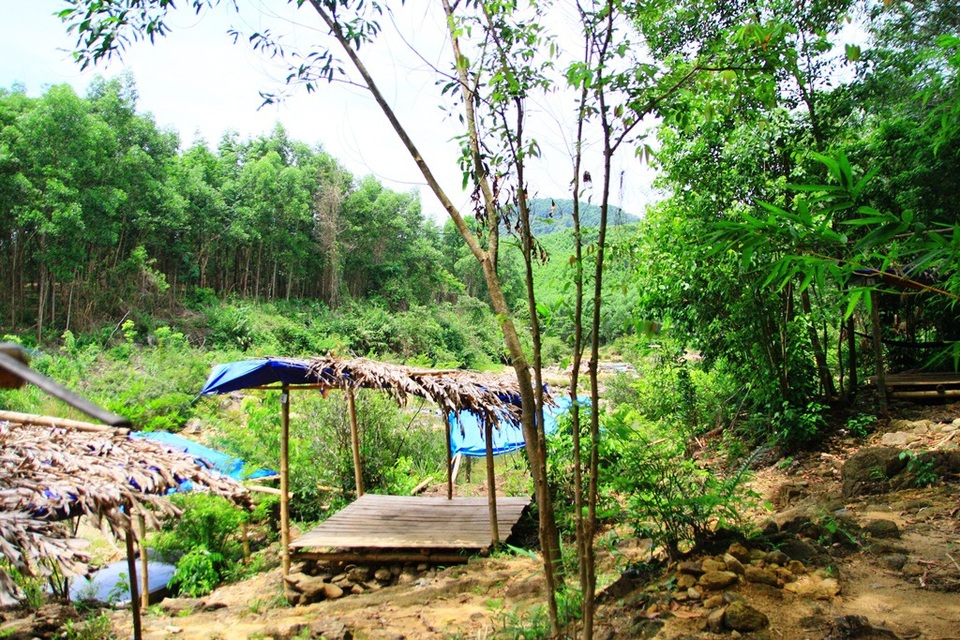 Mát dịu suối Khe Đầy hòa trong núi rừng xanh thẳm - 5 Mát dịu suối Khe Đầy hòa trong núi rừng xanh thẳm - 5