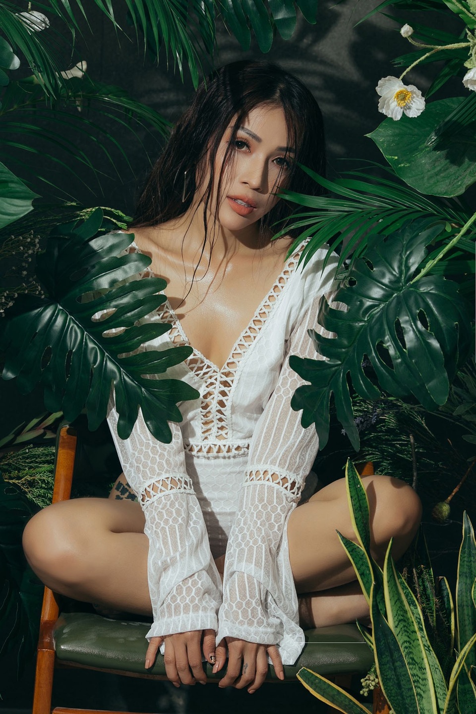 Với riêng Khả Như, bản thân cô tự nhận mình đôi khi rất cá tính trong nghệ thuật nhưng sau tất cả, vẫn là một cô nàng “bánh bèo” chuộng vẻ đẹp nữ tính và rất thích điệu đà như bao bạn gái khác.