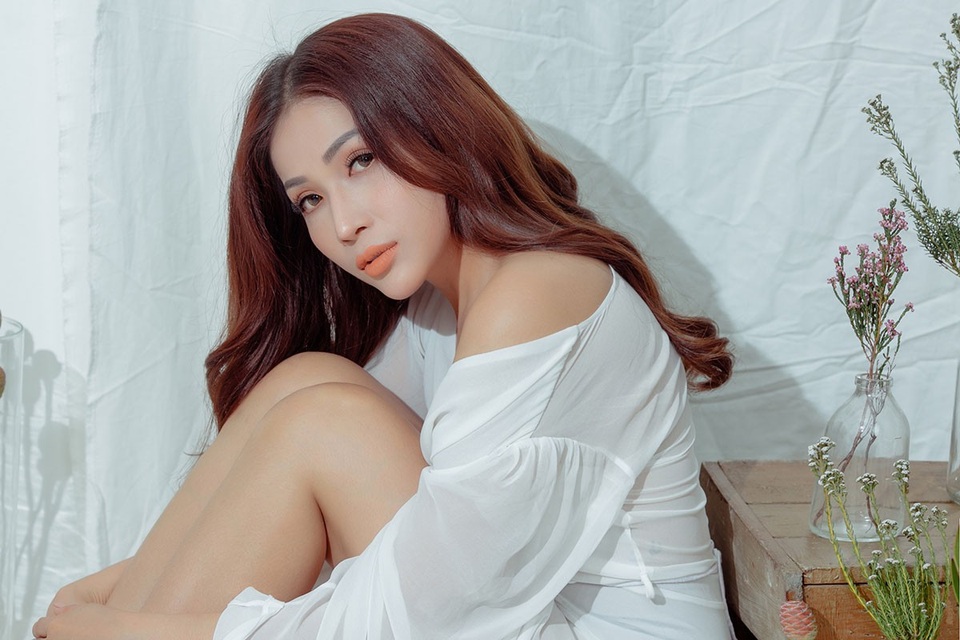 Với nữ diễn viên, một nghệ sĩ có thể không nhất thiết phải thay đổi liên tục như “tắc kè hoa”, nhưng việc trải nghiệm và khám phá được những giới hạn mới của bản thân mình luôn là điều cần thiết. Bởi nó chính là những trải nghiệm sẽ giúp ích cho cô rất nhiều trên con đường sự nghiệp cũng như quá trình chinh phục các khản giả.