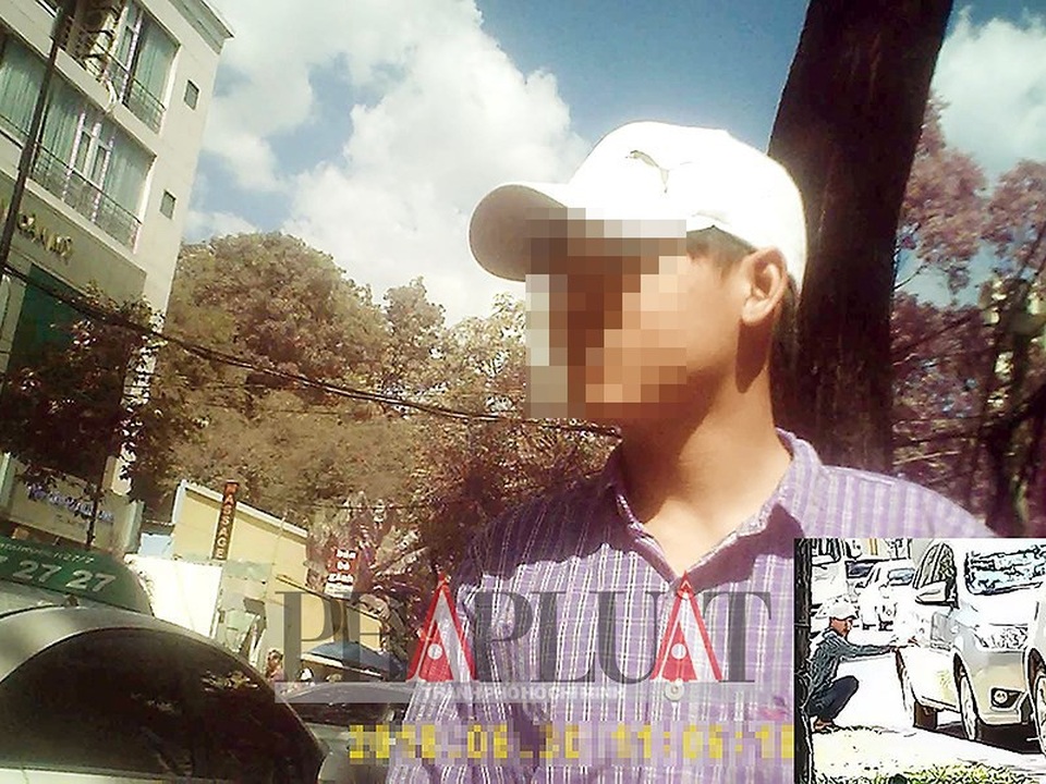 Chiêu trò "đồng 500.000 có ma" của các taxi dù - 3 Chiêu trò "đồng 500.000 có ma" của các taxi dù - 3