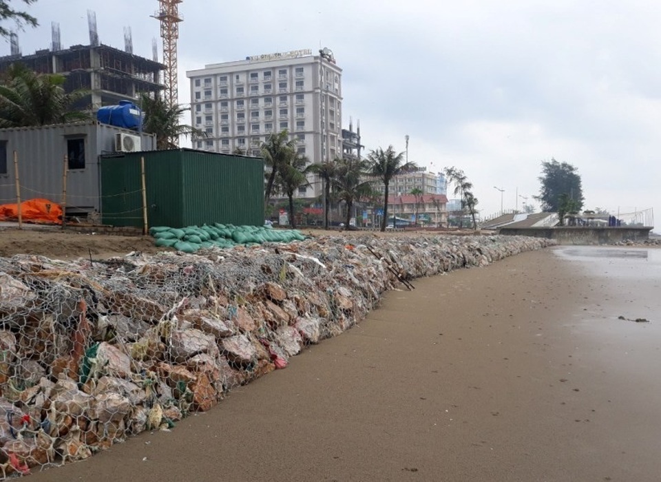 "Chạy đua" với Sơn Tinh: Kéo thuyền lên đường, hạ mái xuống đất - 8 Bờ kè đá để bảo vệ sự xâm thực